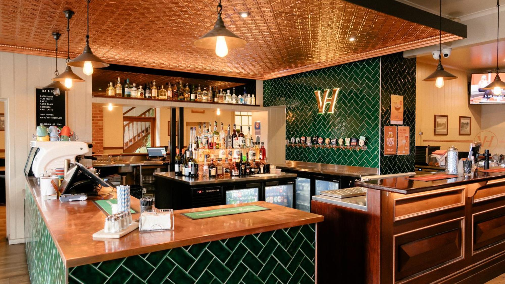 Victoria Hotel Strathalbyn Bagian luar foto
